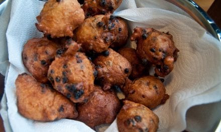 Oliebollen heerlijk toetje in het nieuwe jaar