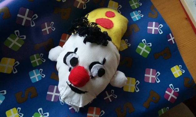 Clowntje Bumba na Sinterklaas verder als lappenpop