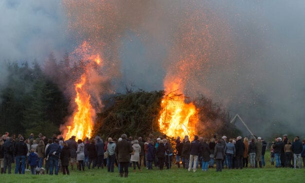 Paasvuren: een bedreigde traditie