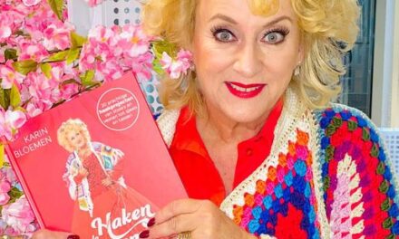 Kleurrijke vierkantjes haken à la Karin Bloemen