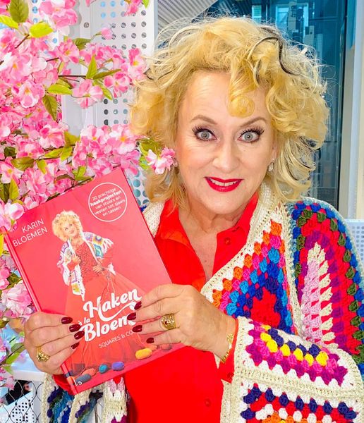 Kleurrijke vierkantjes haken à la Karin Bloemen