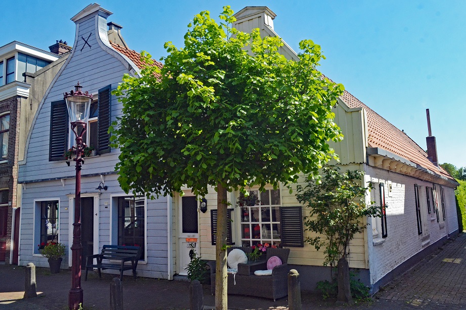 Sloten: geschiedenis in schaduw van Amsterdam