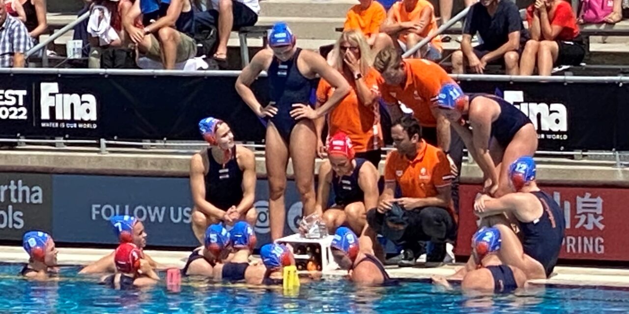 ‘Onze’ waterpolodames verdienen support bij WK!