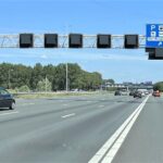 Directiechauffeur onderweg: waarom onnodig links rijden?