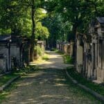 Met ‘Hemel op aarde’ naar Père-Lachaise