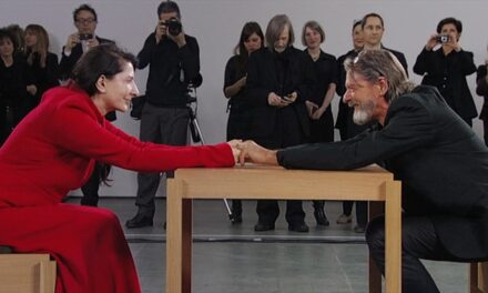 Overzichtstentoonstelling Marina Abramović spraakmakend